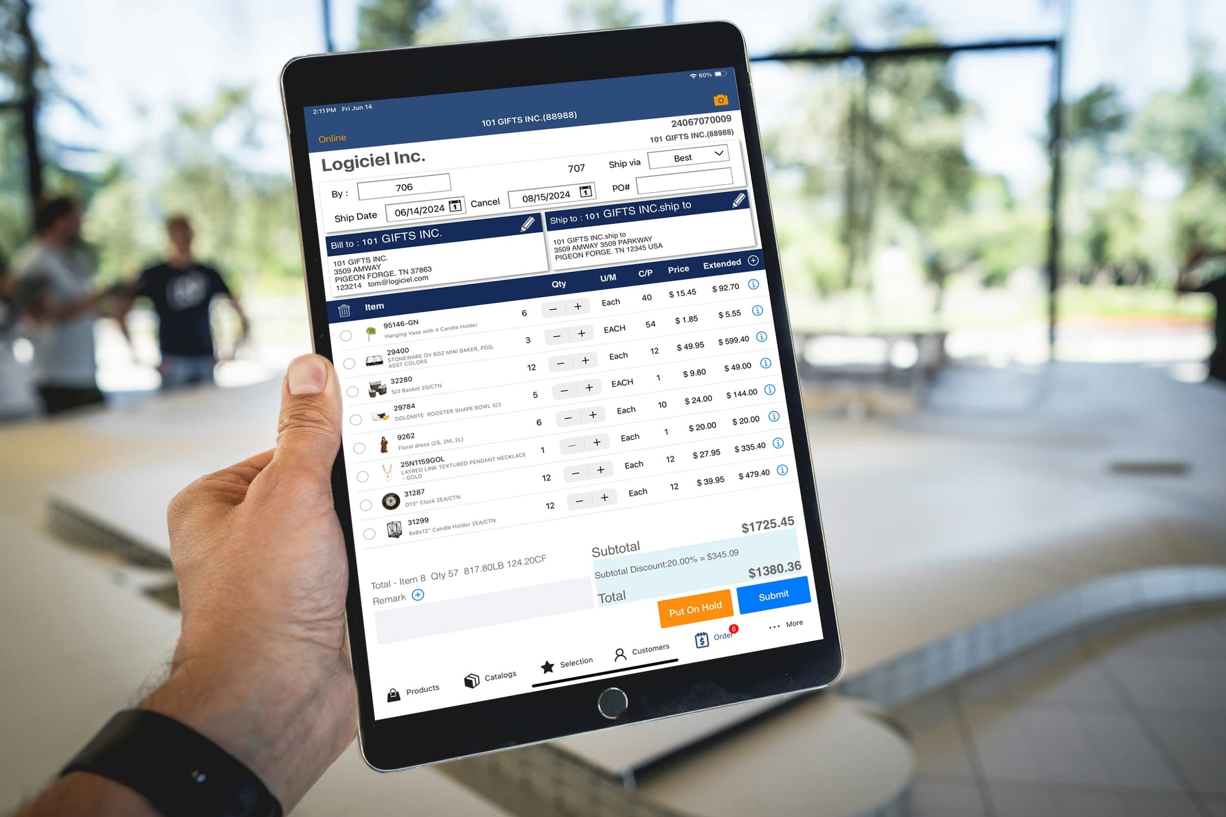 Writing an order in Fora Mobile Sales on iPad